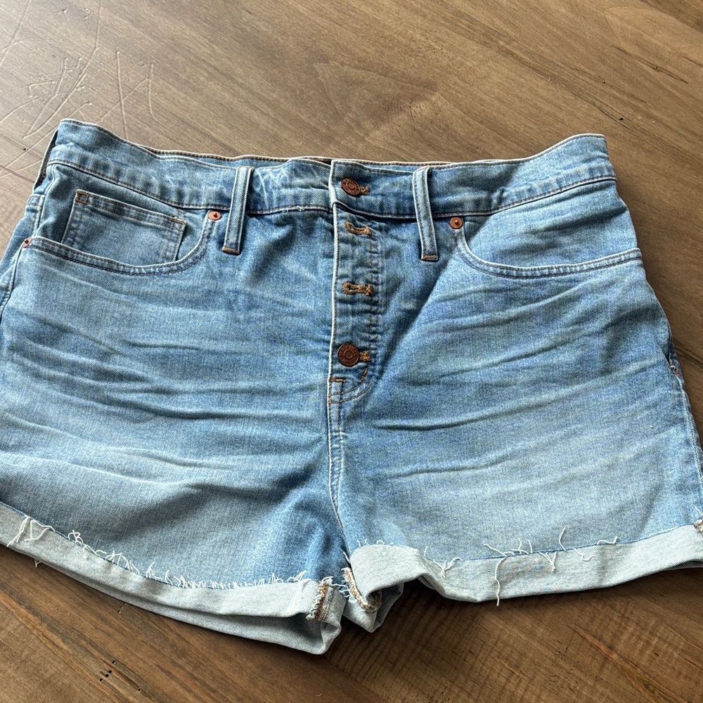 Madewell Light Blue Jean Shorts with Button Fly - 32 - NWT 🩵